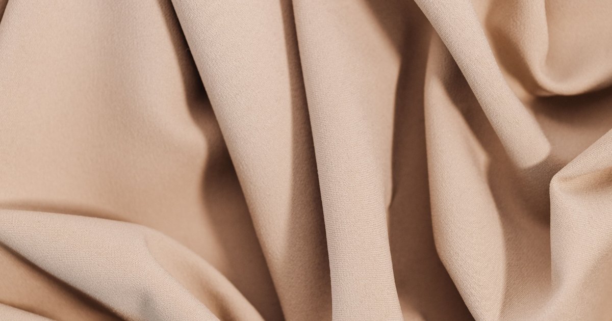 Fibra Lyocell e TENCEL™: propriedades, aplicações e critérios de sourcing